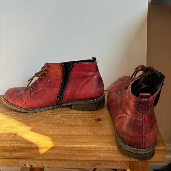 Reiker - Picture 3 of 5